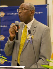 Dr. David Hall - UVI President Dr. David Hall - UVI President