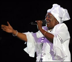 Singing Sandra On Stage