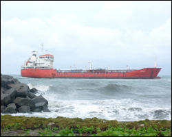 Turkish Oil Tanker Azra-S Grounded