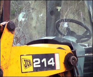 Broken Windscreen on JCB